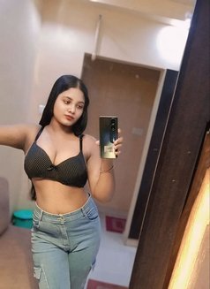 Myself Payal Independent Vip Service - puta in Candolim, Goa Photo 1 of 1