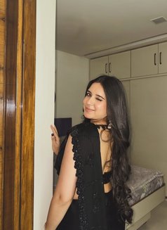 Myself Radhika. I Want to Meet Genuine G - escort in Bangalore Photo 3 of 3