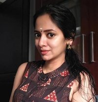 Myself Shreya Doorstep in Call 24×7 - escort in Chennai