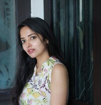 Myself Shreya Doorstep in Call 24×7 - escort in Chennai