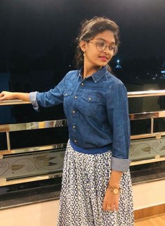 Myself Shreya Independen College Call Gi - escort in Thrissur Photo 5 of 5