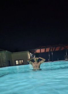 Mysterious and Joyful Companion - Male escort in Mumbai Photo 1 of 3