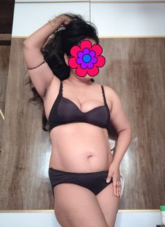 Mystery Ruhi Premium CamGirl - escort in Mumbai Photo 15 of 17