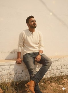 Mystic Healing Massage - Acompañantes masculino in New Delhi Photo 5 of 7