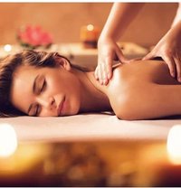 Mystic Healing Massage - Acompañantes masculino in Noida