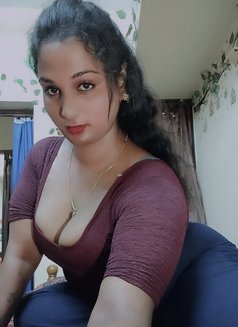 Mythili - Transsexual escort in Chennai Photo 5 of 5