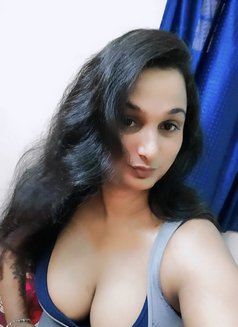 Mythili - Transsexual escort in Chennai Photo 2 of 5