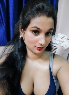 Mythili - Transsexual escort in Chennai Photo 3 of 5
