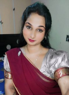 Mythili - Transsexual escort in Chennai Photo 5 of 10