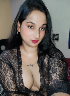 Mythili - Transsexual escort in Chennai Photo 8 of 10