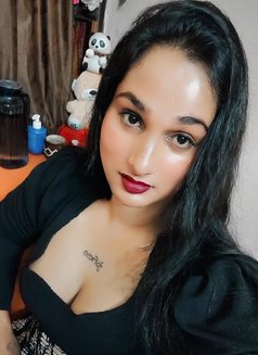 Mythili - Transsexual escort in Chennai Photo 3 of 6
