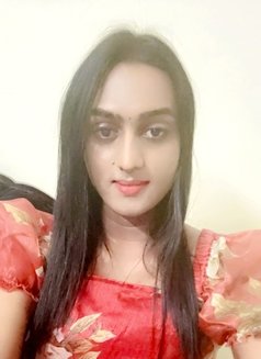 Mythrraa - Transsexual escort in Hyderabad Photo 4 of 5