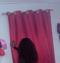 Mz Vee - escort in Accra
