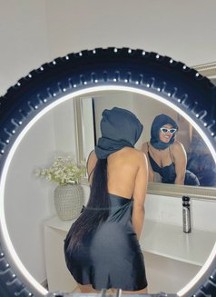 Mzmilly - escort in Lagos, Nigeria Photo 2 of 4