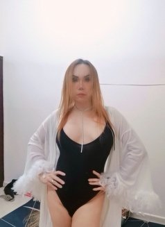 Na Dear Lick Ass - Transsexual escort in Muscat Photo 3 of 5