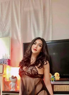 Na Na - Transsexual escort in Riyadh Photo 1 of 1