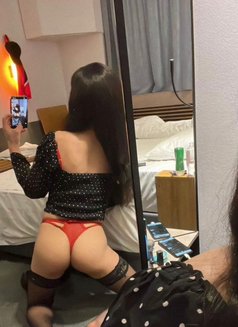 Na Na - Male escort in Muscat Photo 3 of 12