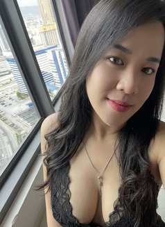 Naa - escort in Hong Kong Photo 5 of 10