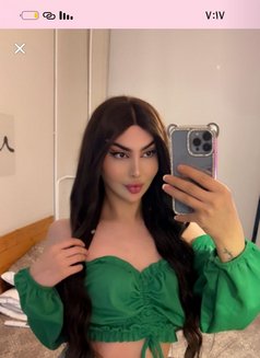 Naaia - Transsexual escort in Beirut Photo 2 of 4