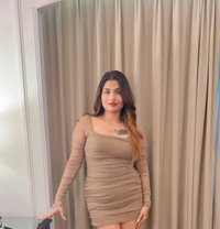 Naaz - puta in Singapore