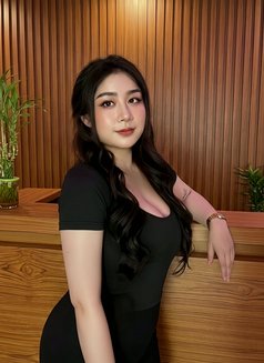 Nabee - escort in Bangkok Photo 2 of 8