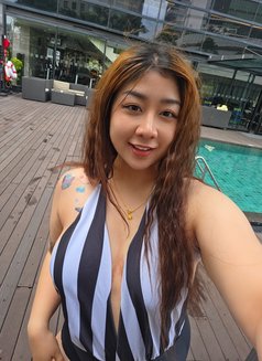 Nabee - puta in Bangkok Photo 2 of 10