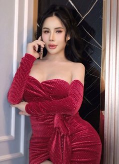 Nabi Ladyboy In downtown - Transsexual escort in Dubai Photo 2 of 21