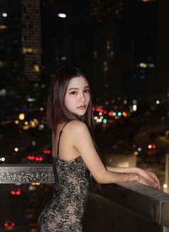 Nabi Shemale in DowntownGOOD SERVICES - Acompañantes transexual in Dubai Photo 21 of 21