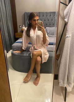 Nada - Transsexual escort in Riyadh Photo 2 of 6