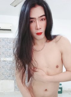 Nada - Acompañantes transexual in Muscat Photo 1 of 6