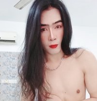 Nada - Transsexual escort in Şalālah