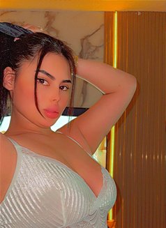 Nadae - escort in Bali Photo 4 of 12