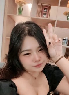 Nadear - escort in Bangkok Photo 1 of 6