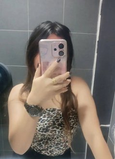 Nadear - escort in Bangkok Photo 3 of 6