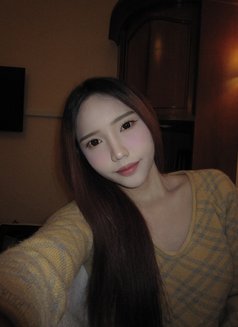 Nadear - Transsexual escort in Hong Kong Photo 15 of 15