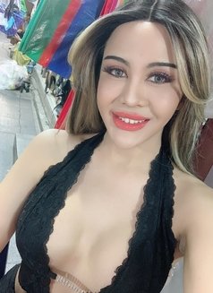 Nadearsexy168 - Transsexual escort in Bangkok Photo 14 of 14