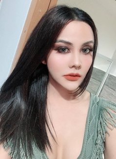 Nadearsexy168 - Transsexual escort in Bangkok Photo 5 of 10