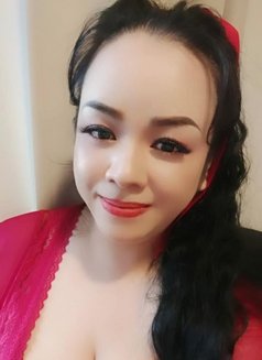 Nadeer - masseuse in Kuala Lumpur Photo 7 of 7