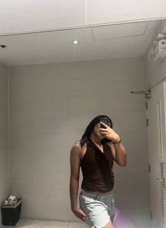 Nadeer - Transsexual escort in Phuket Photo 3 of 3