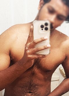 Nadeera Fernando - Male escort in Colombo Photo 3 of 4