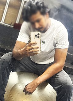 Nadeera Fernando - Male escort in Colombo Photo 4 of 4