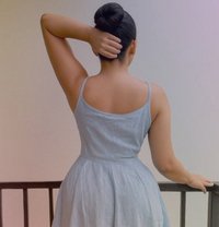 Nadeesha Colombo 7. - puta in Colombo