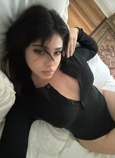 Nadeesha - escort in Muscat Photo 3 of 4