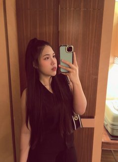Nadeiy - escort in Dubai Photo 3 of 6