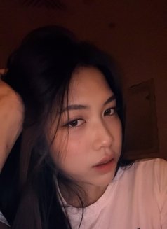 Nadeiy - escort in Dubai Photo 8 of 9