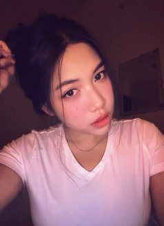 Nadeiy - escort in Dubai Photo 11 of 12