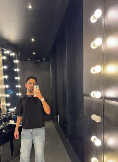 Nader - Male escort in Dubai Photo 2 of 5