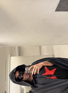 Nader - Male escort in Dubai Photo 5 of 5