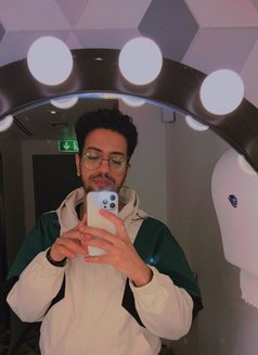 Nader - Male escort in Dubai Photo 4 of 5