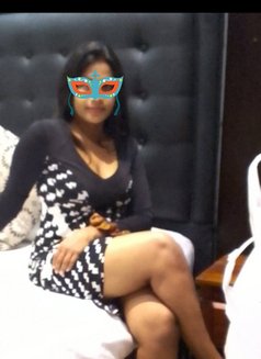 Nadi back - escort in Colombo Photo 8 of 8
